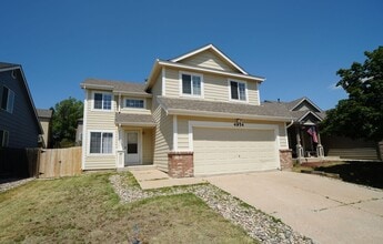 Building Photo - 4954 Ardley Dr