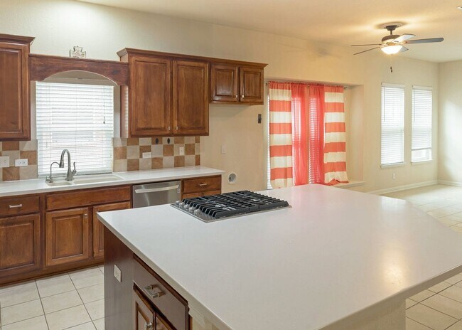 Building Photo - Single Story-Gated Community
