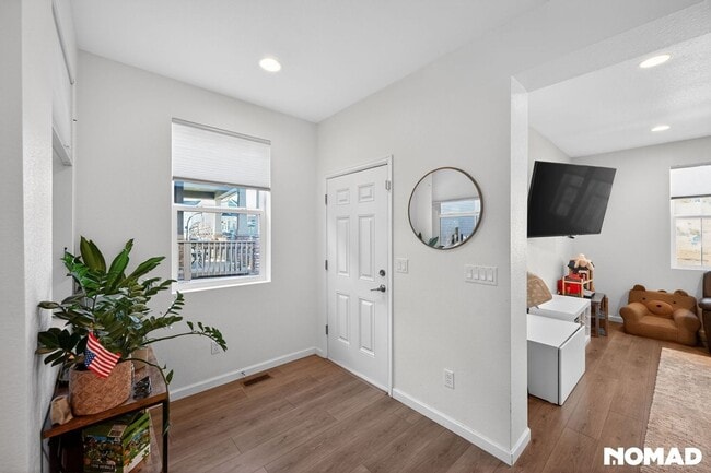 Building Photo - 8195 Monte Vista Cir