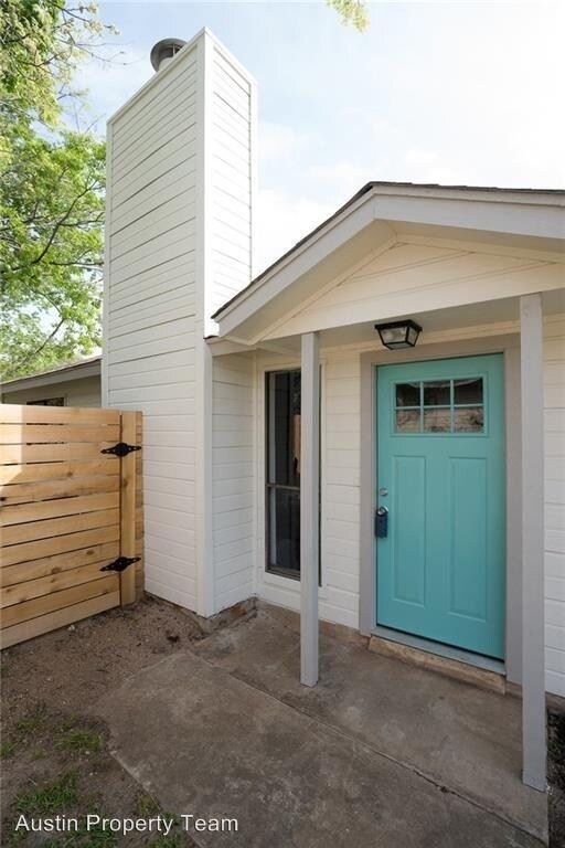 Foto principal - 414-416 Cypress Ln