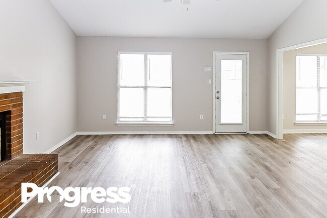 Foto del edificio - 885 Acorn Cove