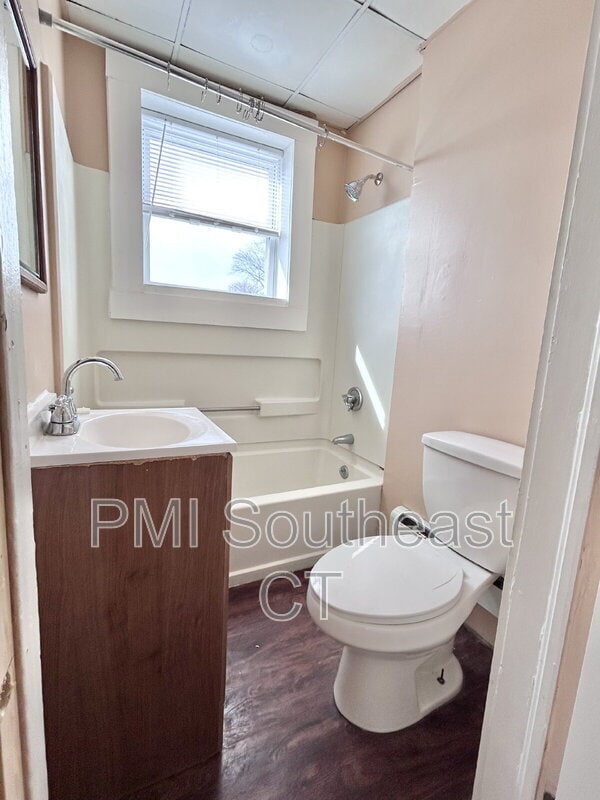 Foto del edificio - 92 Truman St