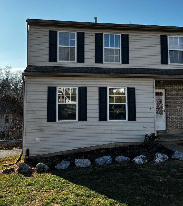 Primary Photo - Town Home