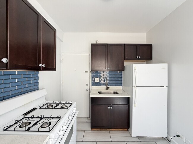 Foto del edificio - 6343 N Magnolia Ave