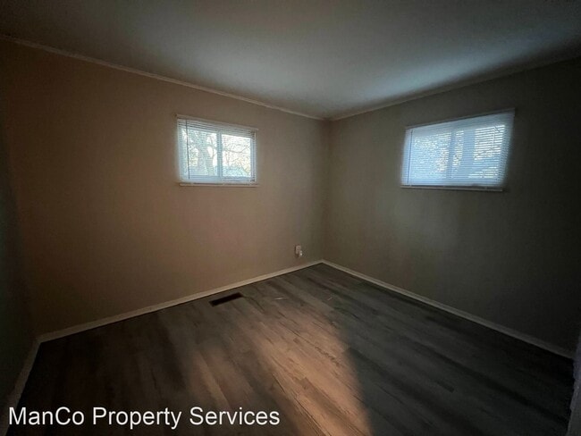 Building Photo - 3 br, 1 bath House - 1303 Graystone Dr.