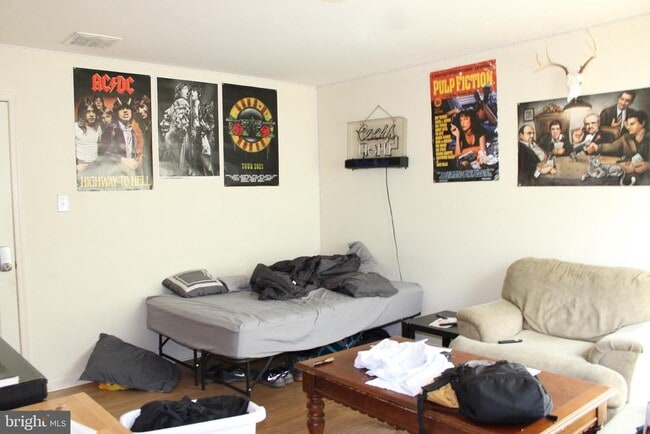 Building Photo - 107 Ellis St