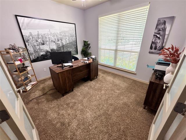 Foto del edificio - 3041 Maple Creek Dr