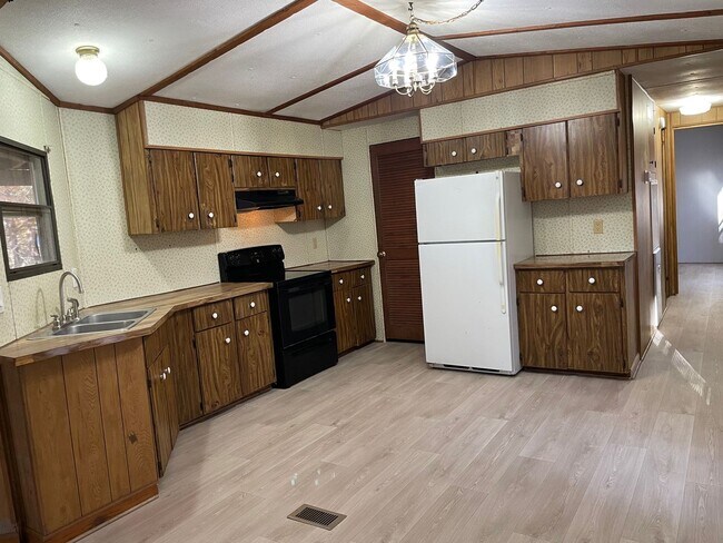 Foto del edificio - 2 BED, 2 BATH MOBILE HOME