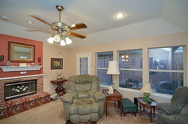 Building Photo - 3112 Fairfield Dr