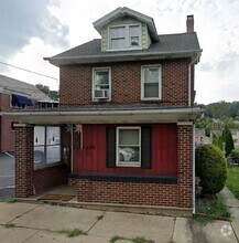 Building Photo - 1309 Broadway