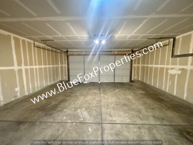 Building Photo - 10579 E Pleasant Pasture Dr