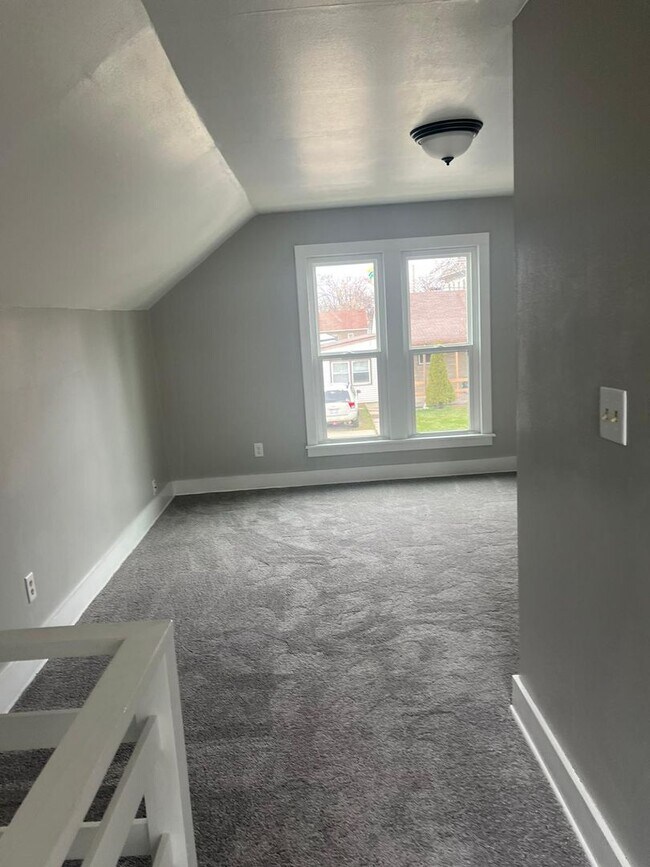 Foto del edificio - FOR RENT: Recently renovated home in Neenah!