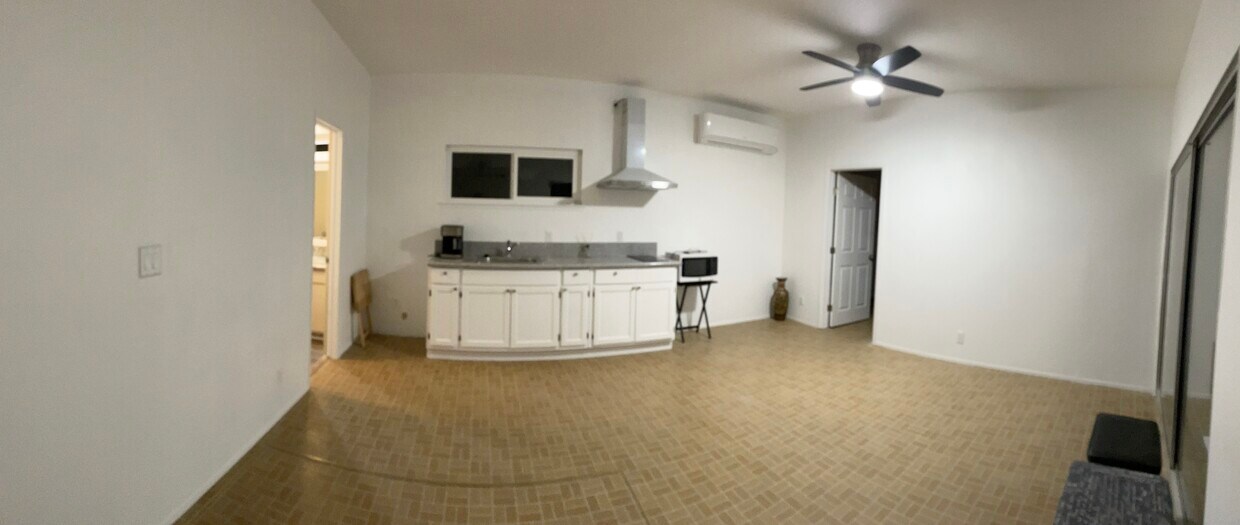 Living Area - 6047 Southside Dr