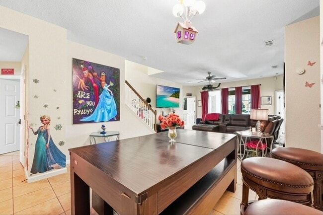 Foto del edificio - 4980 Castle St W