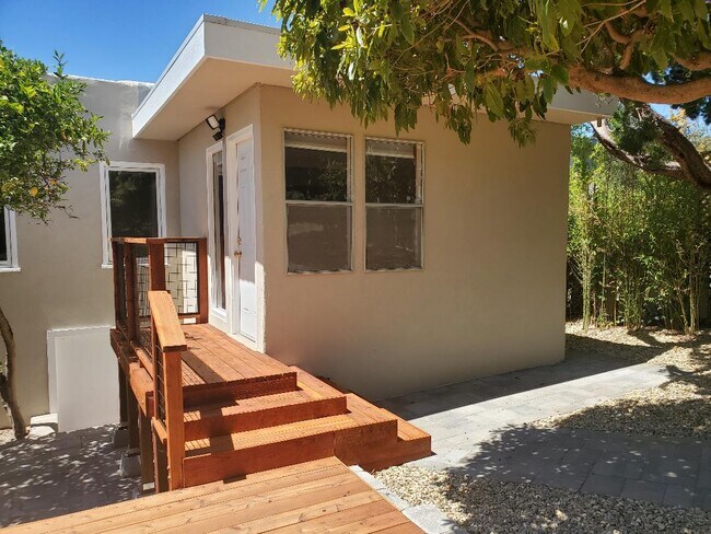 Rear - 547 Santa Clara Ave