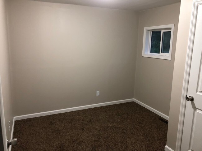 Foto del edificio - 988 Chloe Rd