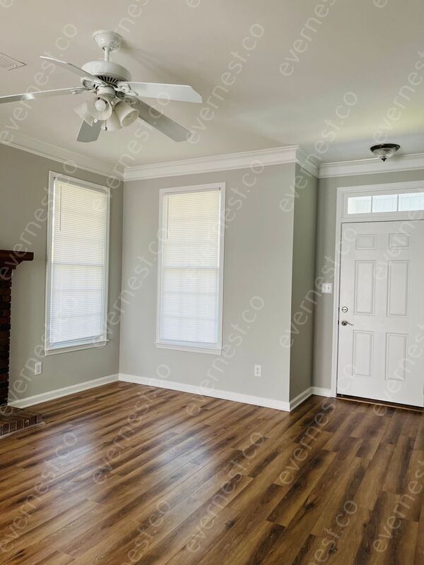 Foto del edificio - 11925 Long Forest Dr