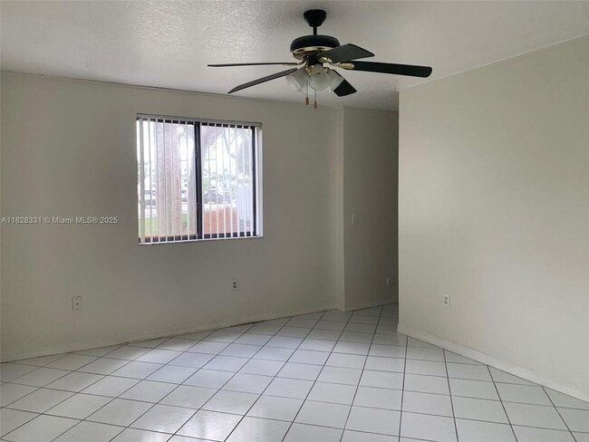 Foto del edificio - 9631 SW 138th Ave