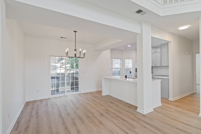 Building Photo - 1709 Freiburg Dr