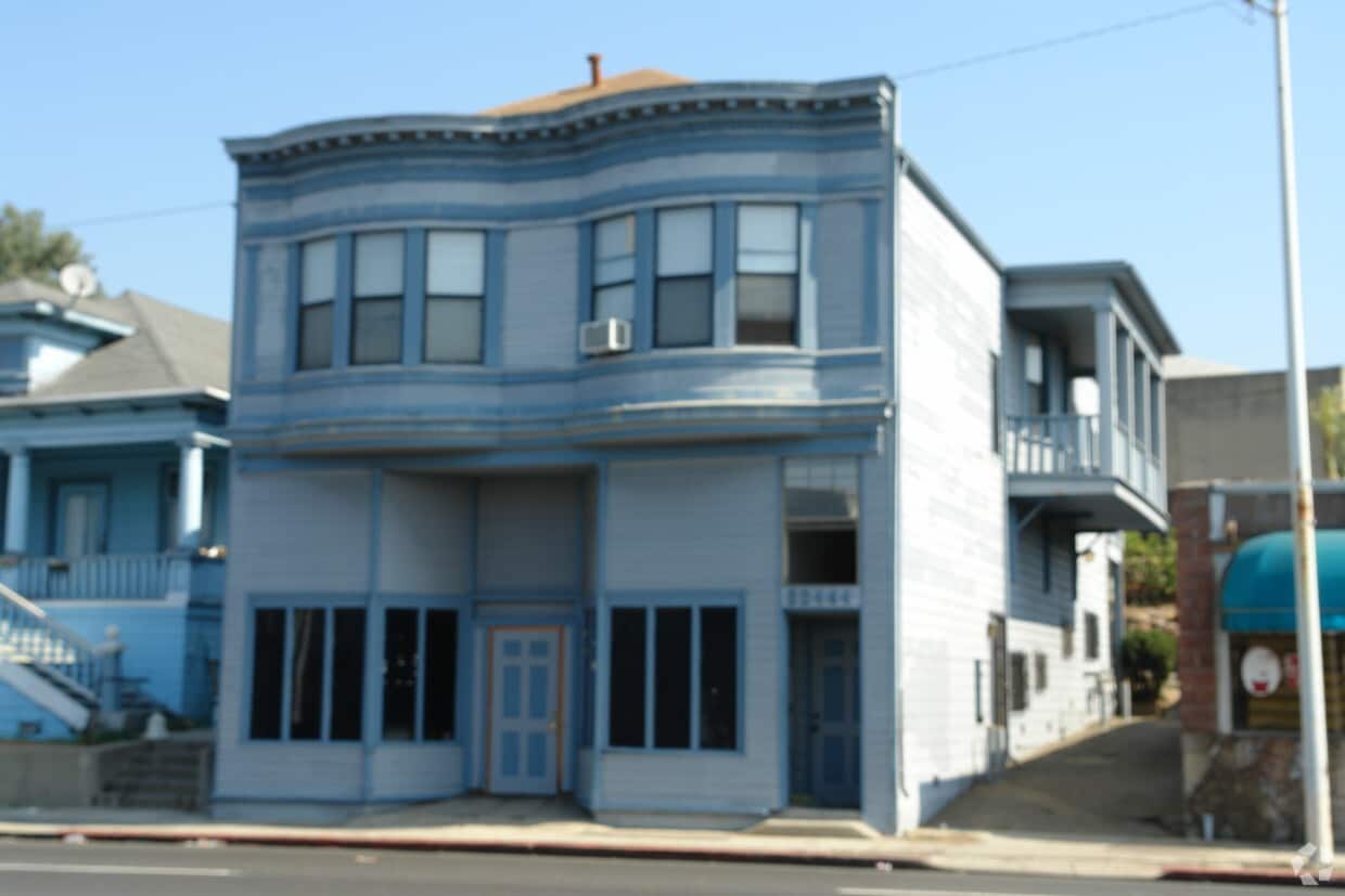 Building Photo - 22444 Mission Blvd