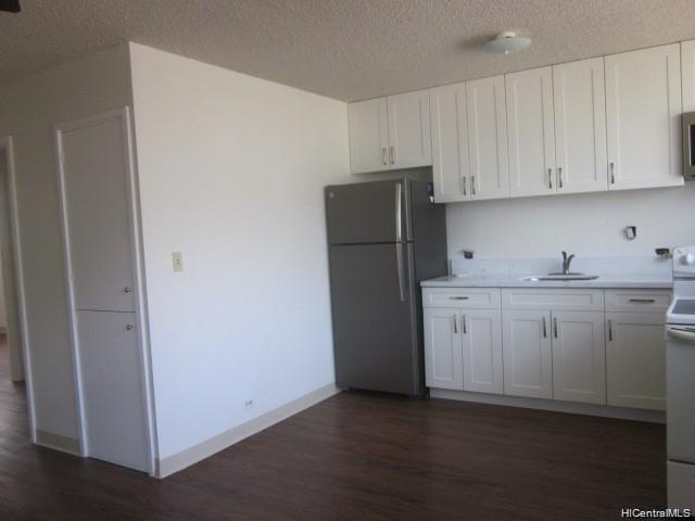 Building Photo - 1526 Kewalo St