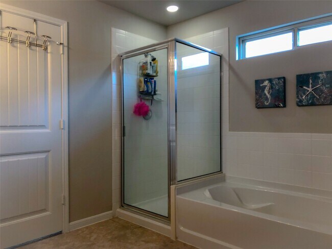 Foto del edificio - 3310 McDonough Way