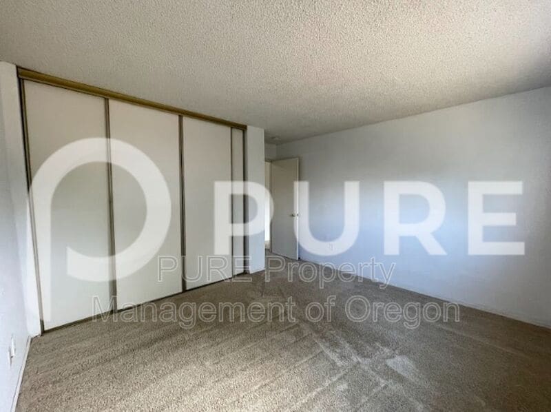 4249 NE Sumner St, Portland, OR 97218 Condo for Rent in Portland, OR