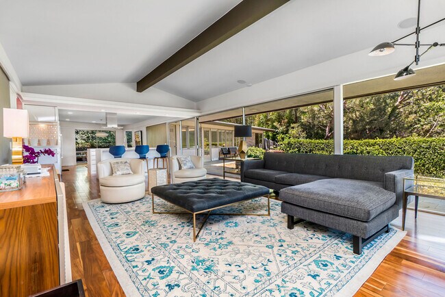 Building Photo - 7290 Packwood Trl