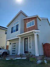 Building Photo - 8826 SW 176th Ave