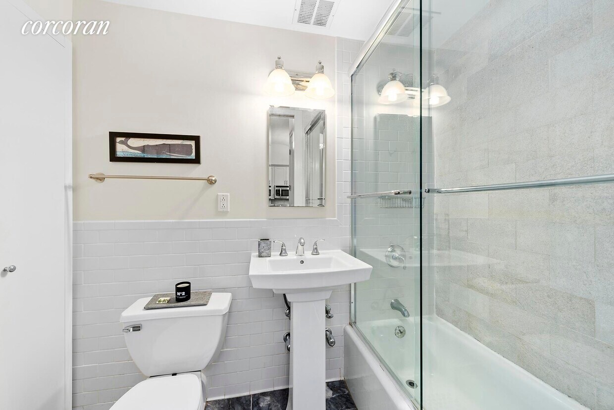 9 Barrow St Unit 2M, New York, NY 10014 Condo for Rent in New York