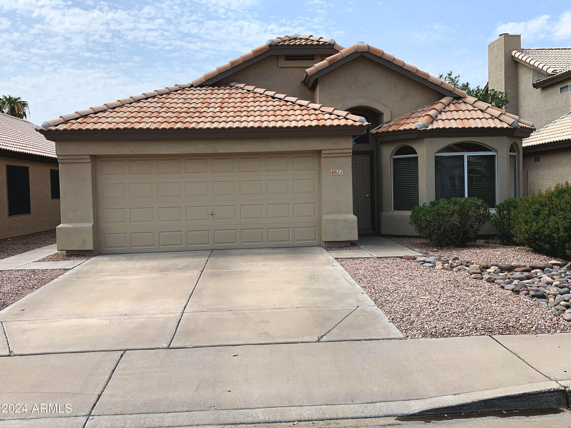 Foto principal - 4811 W Harrison St