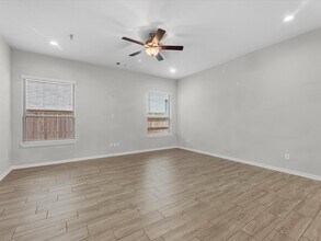 Building Photo - 731 Lacebark Elm Trl