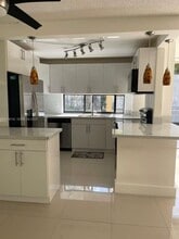 Building Photo - 17021 N Bay Rd