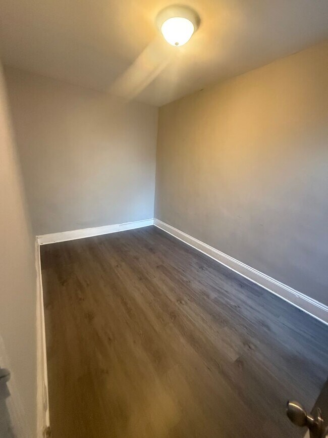 Foto del edificio - 2BR/1BA Apartment – Ideal for Families or Roommates
