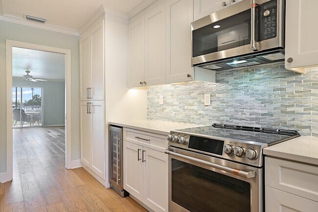 Foto del edificio - 300 Intracoastal Pl