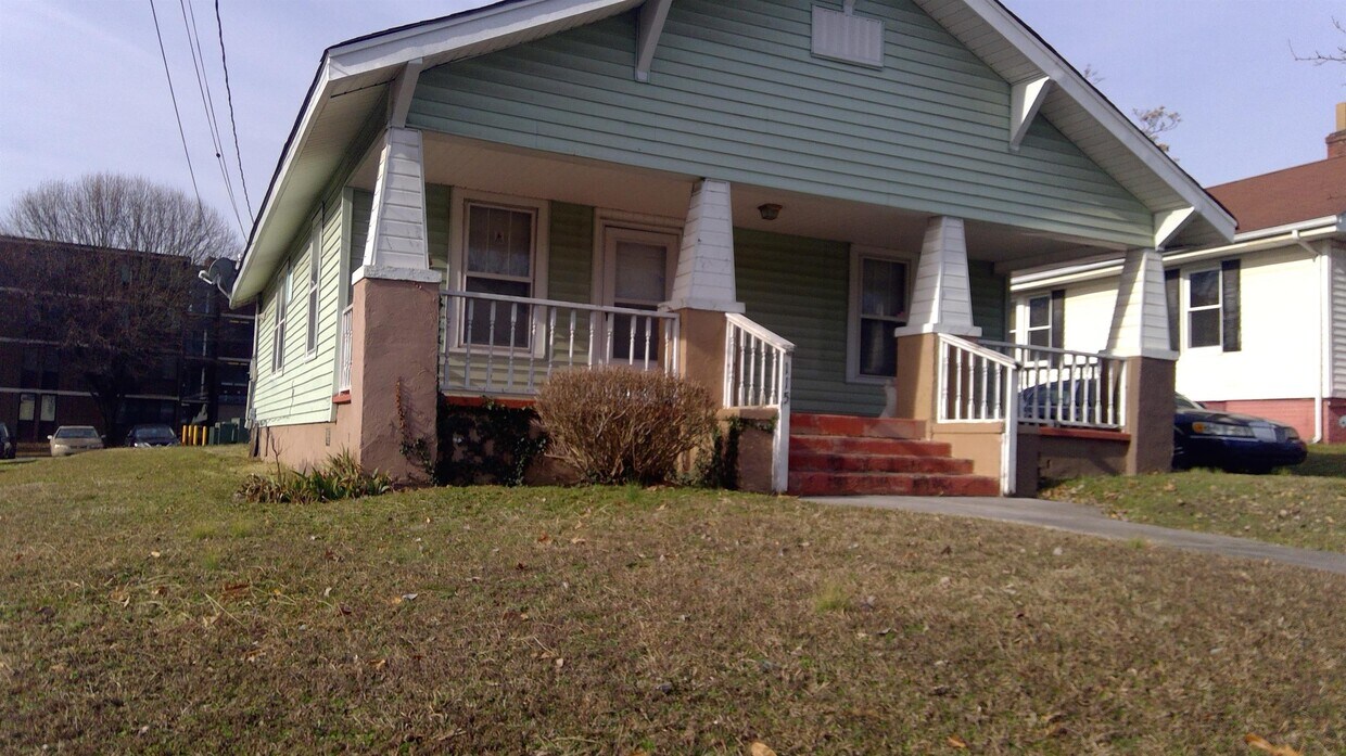 Primary Photo - 115 N Van Gilder St