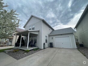 Building Photo - 1610 Schilling St