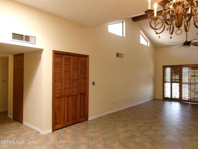 Foto del edificio - 246 Casas Bella Ln