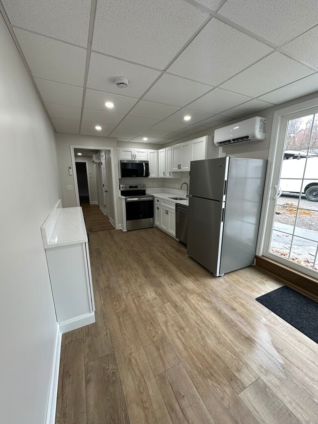 Building Photo - 4285 Hollywood Blvd