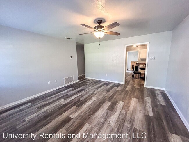 Foto del edificio - 2 br, 1 bath House - 3723 NW 45th St Unit A