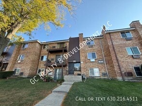 Building Photo - 808 College Blvd