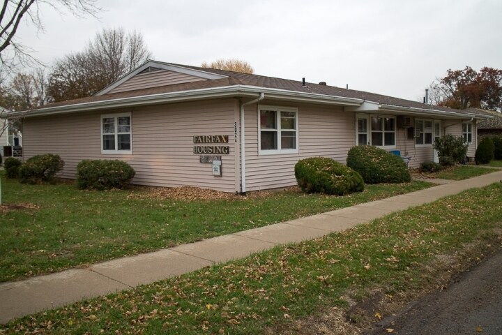 Primary Photo - 302 Reynolds St