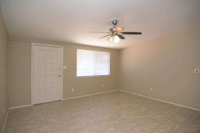 Building Photo - 1518 S Tucson Blvd