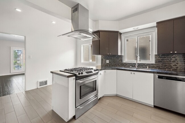 Kitchen detail photo - 7930 W 4th St