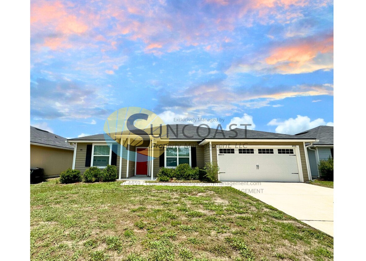 Primary Photo - Farm Style Home Near Oakleaf!