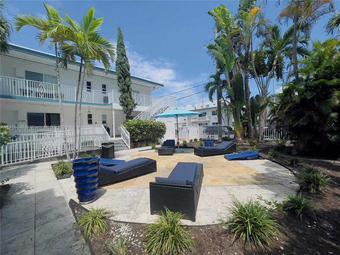 Photo - 7710 Harding Avenue Apt #412, Miami Beach, FL 33141 - 1 BR 1 BA multi-family home