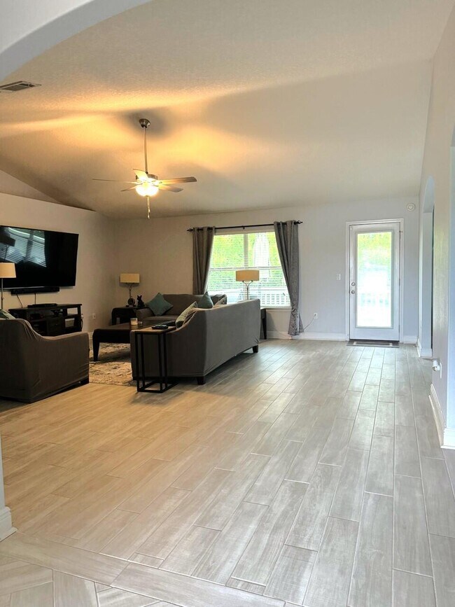 Building Photo - 2416 Grouper Ct