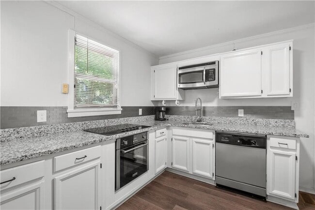 Foto del edificio - 1738 Duke Rd