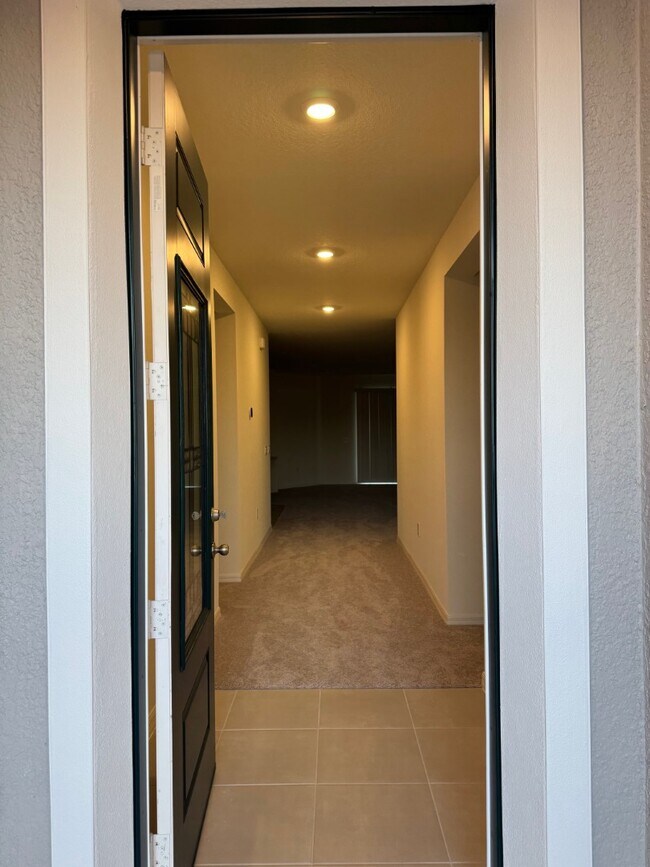 Foto del edificio - 9873 Orion Loop