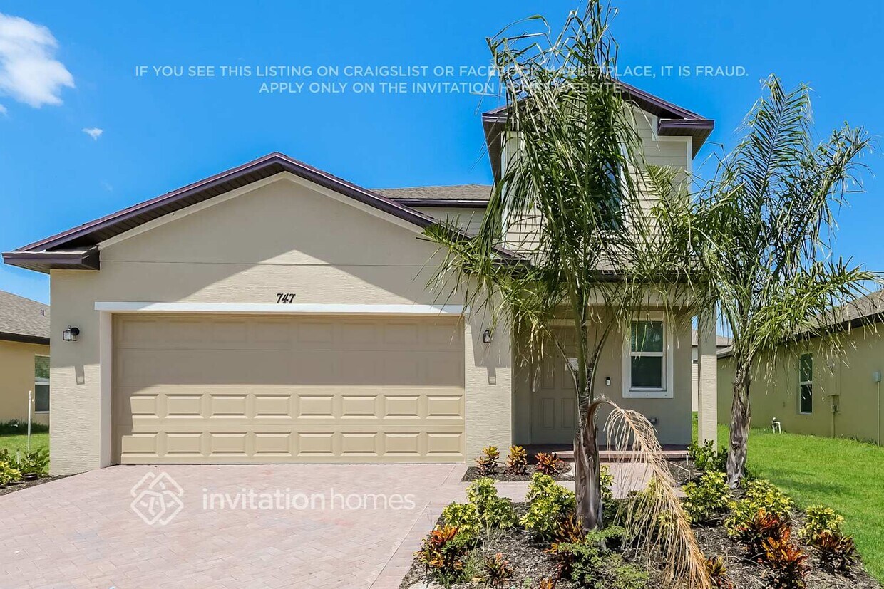 Foto principal - 747 Carlyle Wy